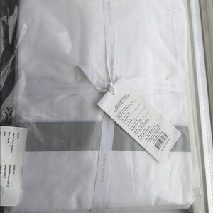 Boll & Branch white/shore Percale Banded Sheet Set twin XL
